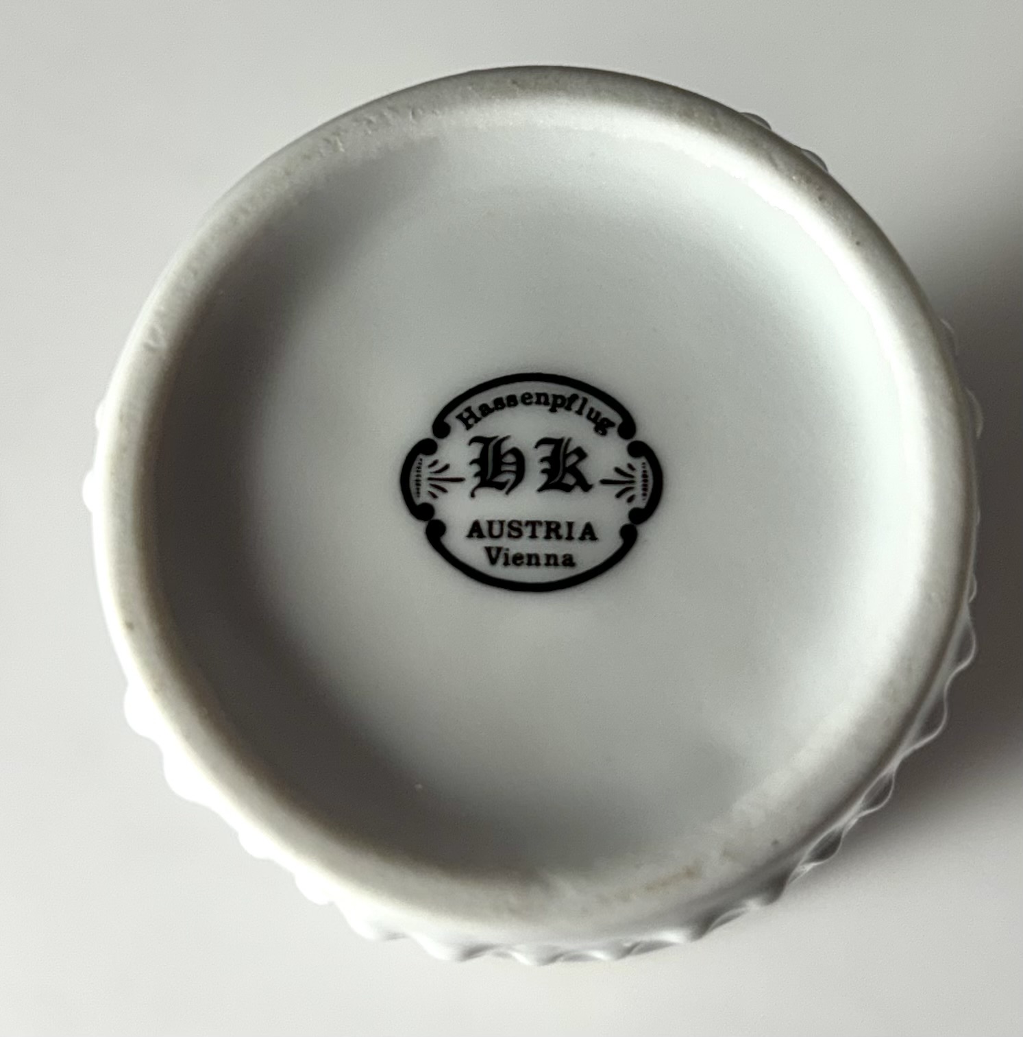 Vintage Vienna Equestrian Porcelain Vase - Image 3