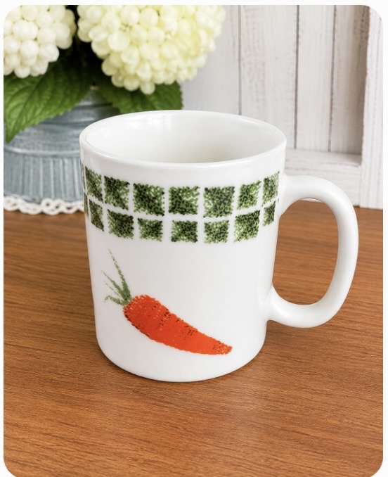 Vintage Arcopal France Garden Mug - Image 2