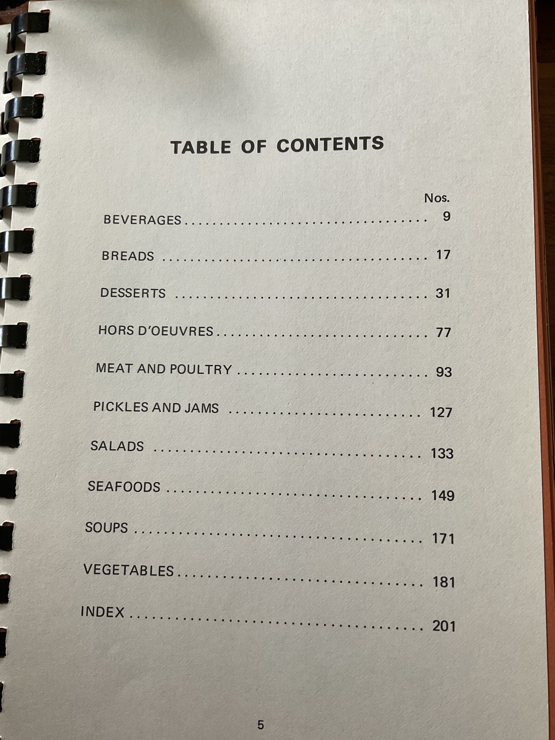 Vintage 1975 “Of Pots and Pipkins” Junior League Virginia Cookbook - Image 3
