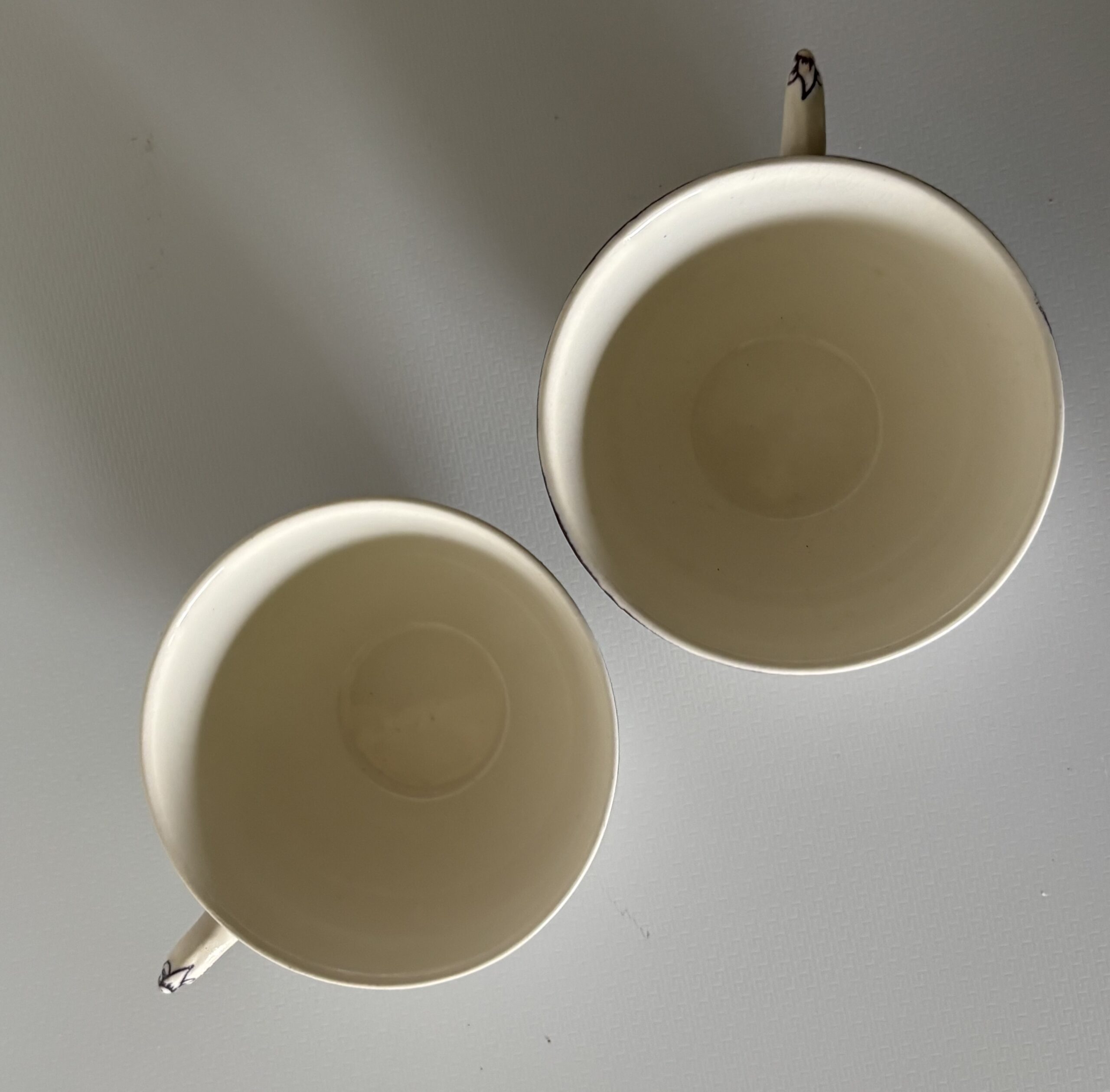 Vintage Crown Ducal Bristol Mulberry Teacups – Set of 2 - Image 3
