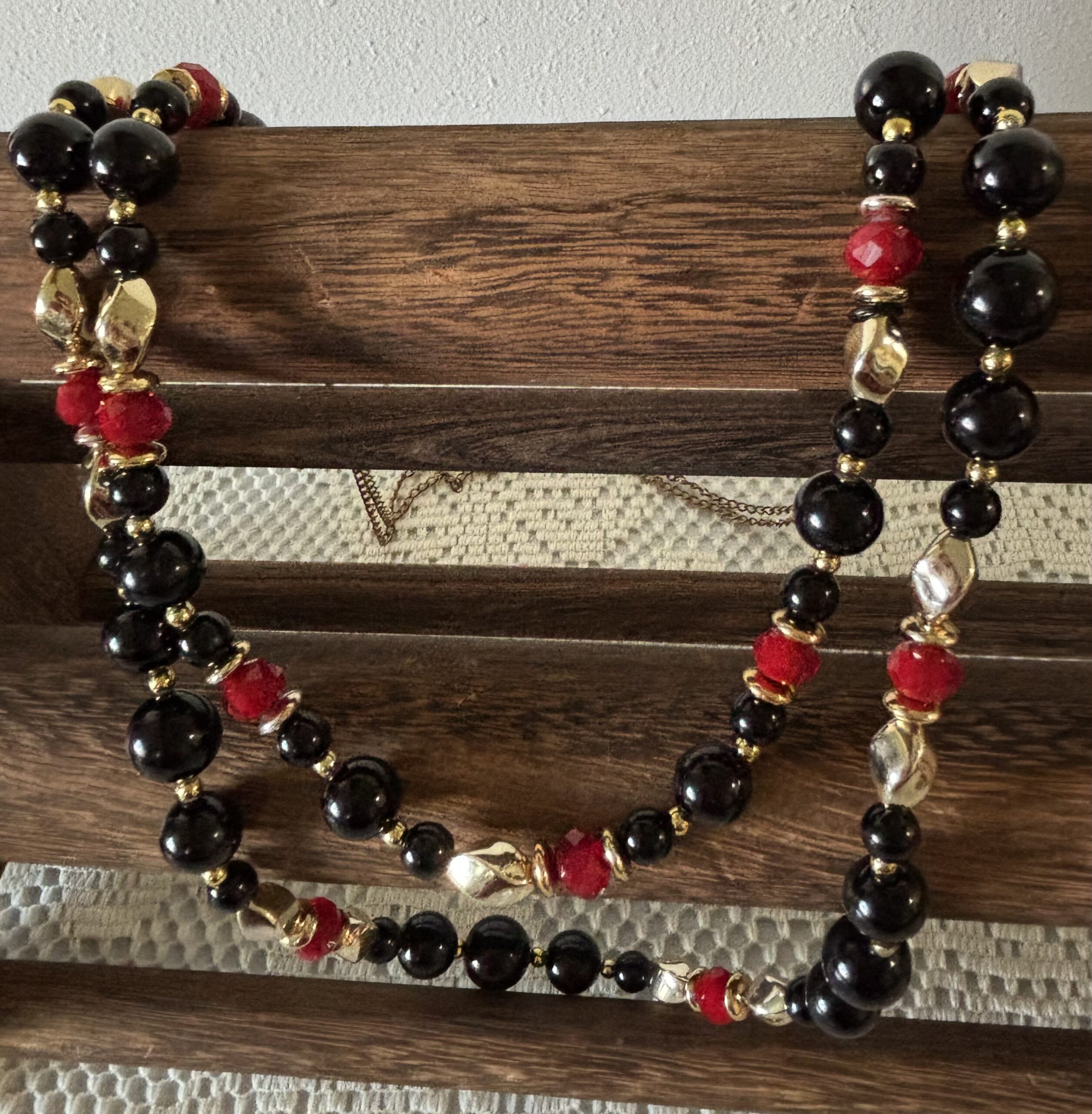 Black & Red Beaded 32" Endless Necklace - Image 2